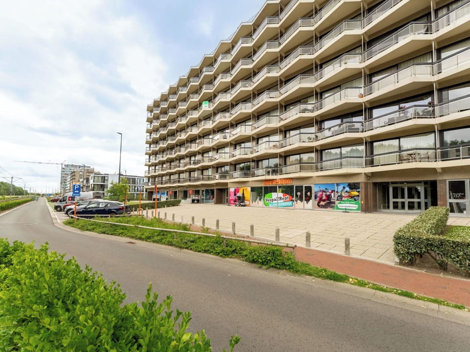 Building, Apartment, Architecture, Condominium, Commercial Building, Metropolitan Area, Mixed-Use, Parking