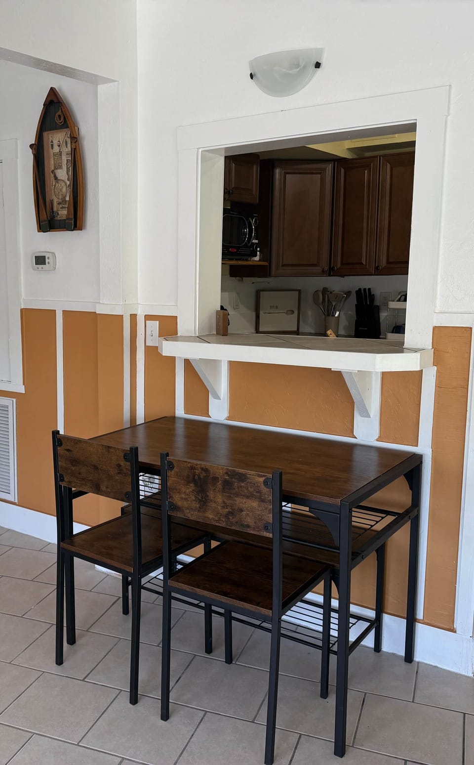 Dinette, pulls out for more room