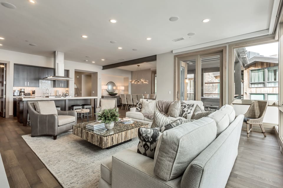 Living Room, Room, Indoors, Furniture, Couch