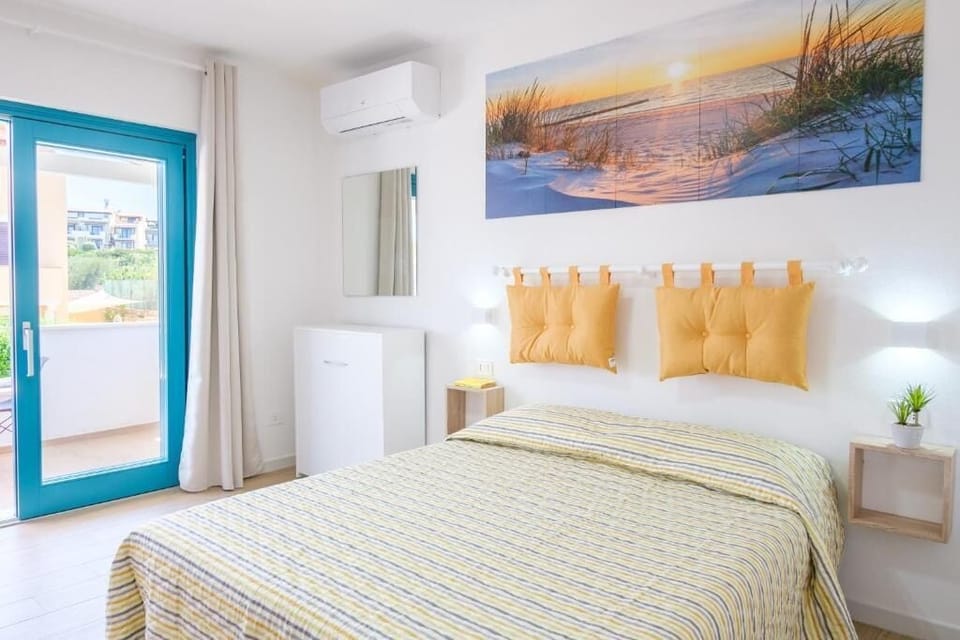 Deluxe Triple Room, Balcony, Garden View | Soundproofing, free WiFi