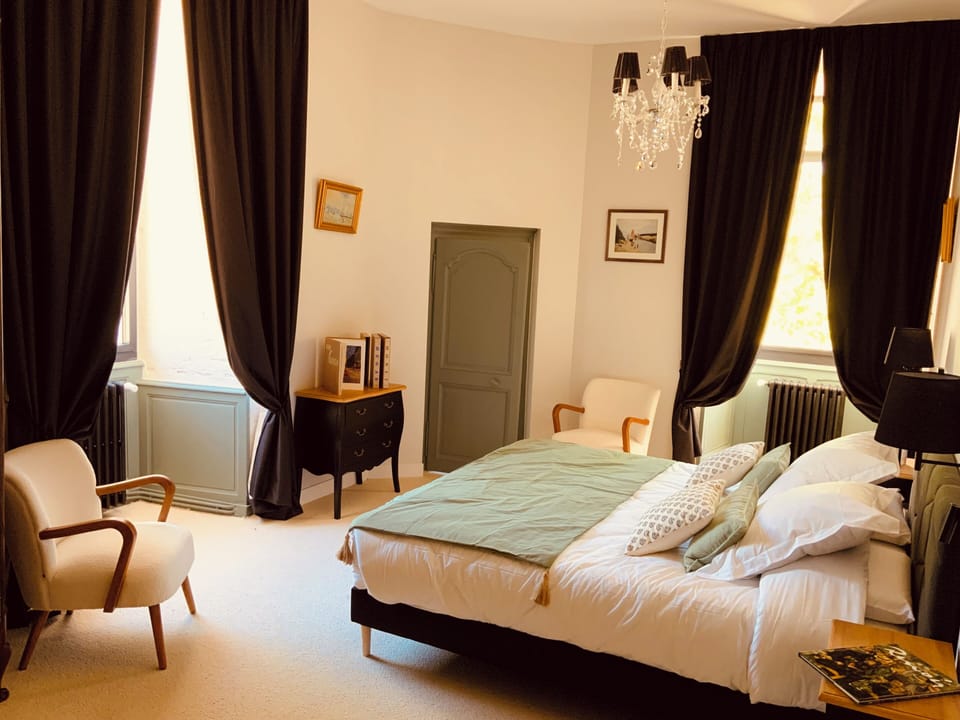 Deluxe Double Room, Garden View | Blackout drapes, WiFi (free)