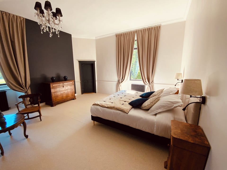 Deluxe Room, Garden View | Blackout drapes, free WiFi