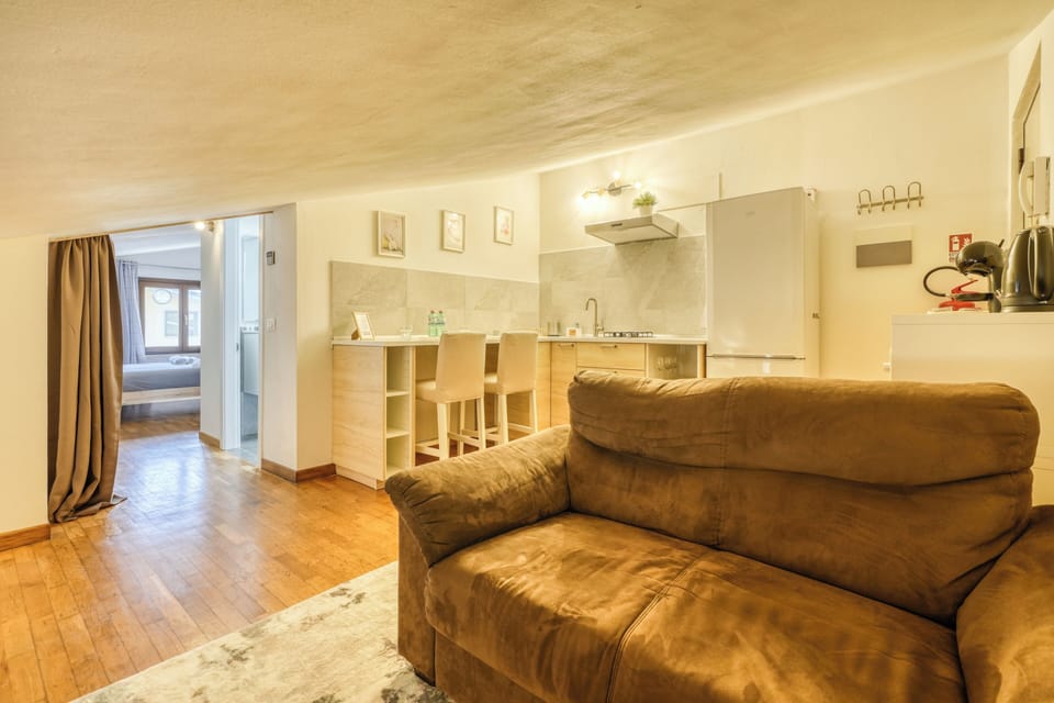 Apartment | Living area