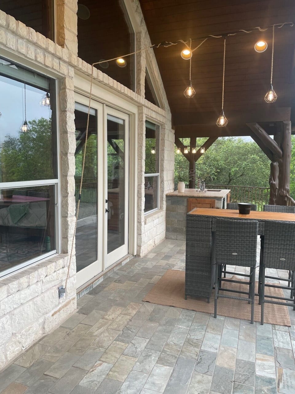 Terrace Bar Table