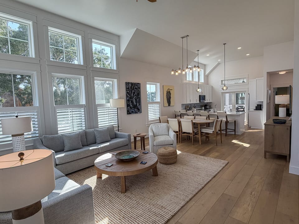 Overall Living Area, First Floor