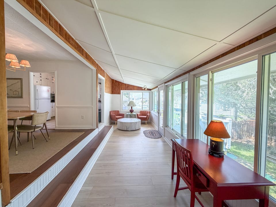 Sunroom  (alternate view)