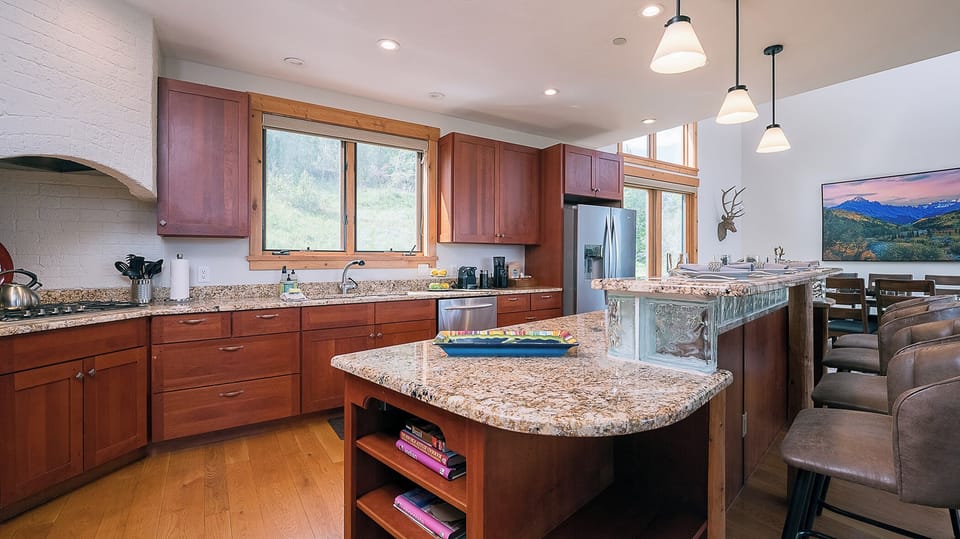 Kitchen, Main Level - Island with seating