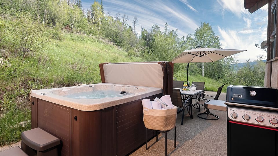 Hot Tub, Main Level Deck - With outdoor seating