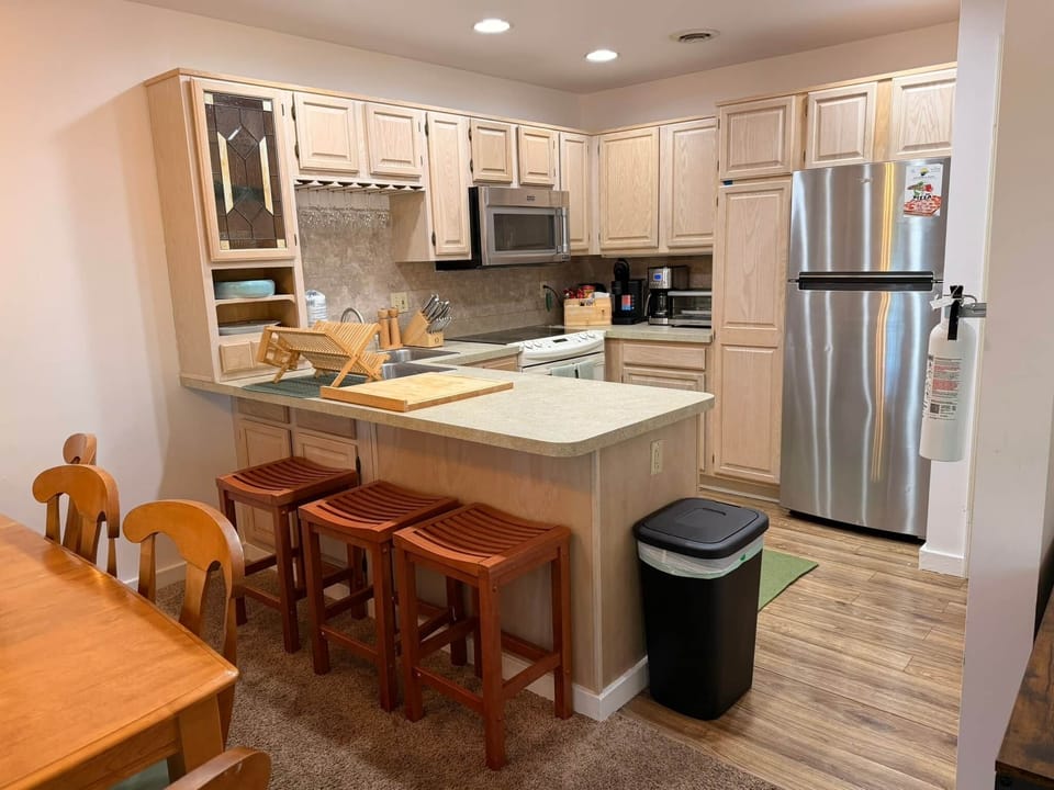 Kitchen Peninsula