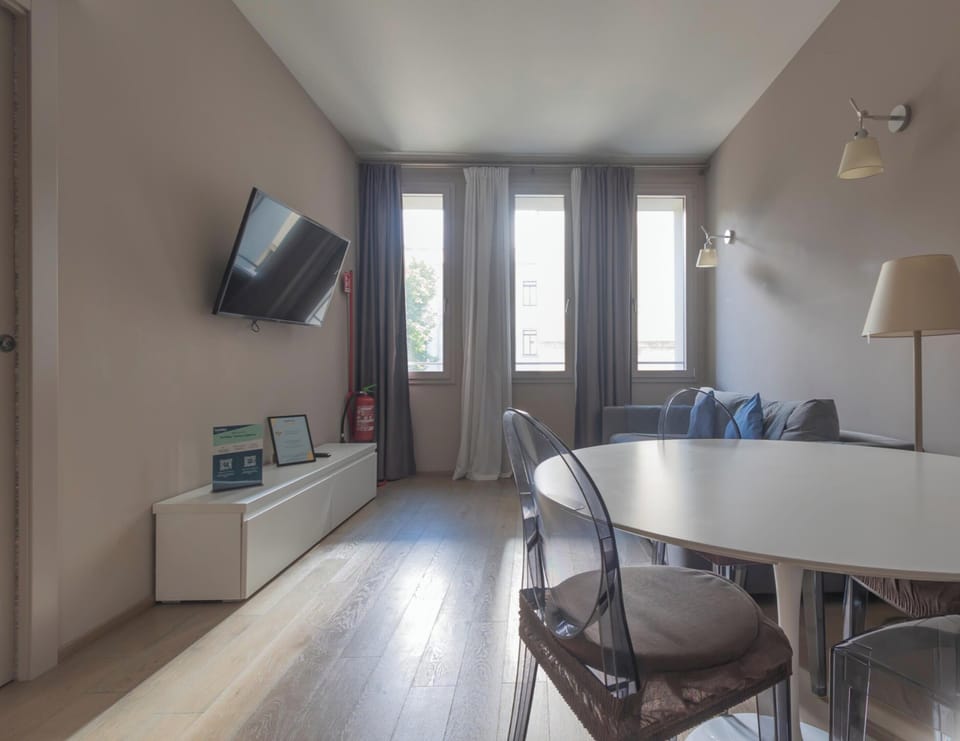Apartment | Living room | TV