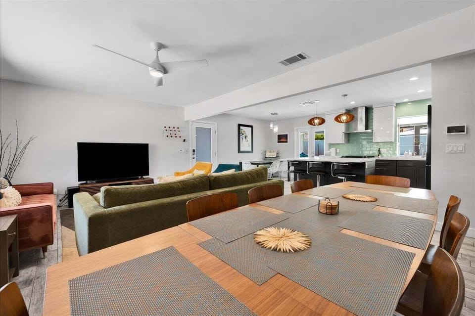 House, Multiple Beds, Pool Access, Pool View (Blando) | Living area