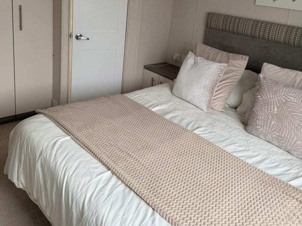 2 bedrooms, WiFi (free), individually decorated, individually furnished