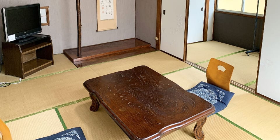 Japanese Style Standard Room with Shared Bathroom, A | Bed sheets