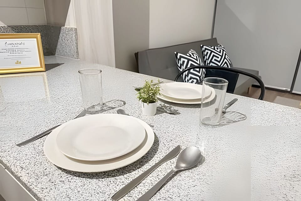 Apartment | Dining