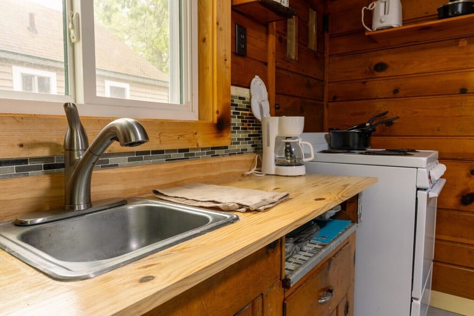 Cabin 19-8