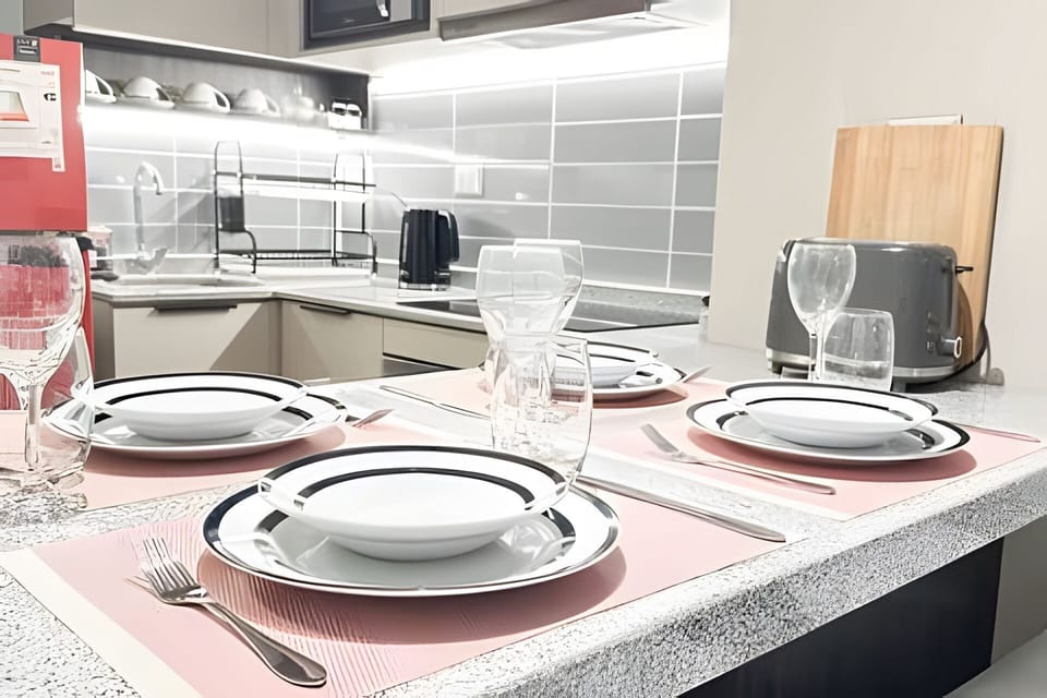 Apartment | Dining