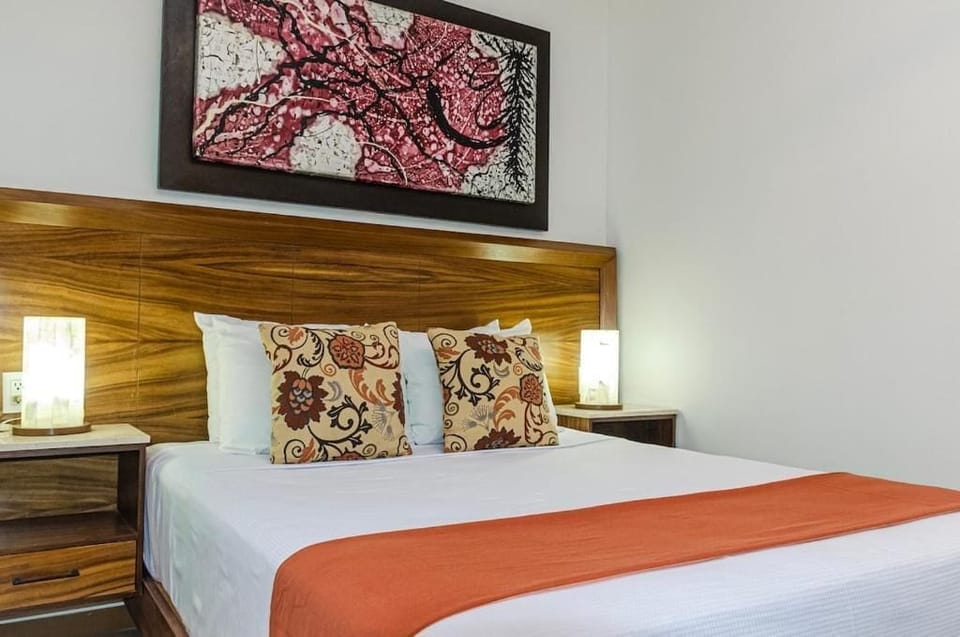 Family Studio | In-room safe, iron/ironing board, free WiFi