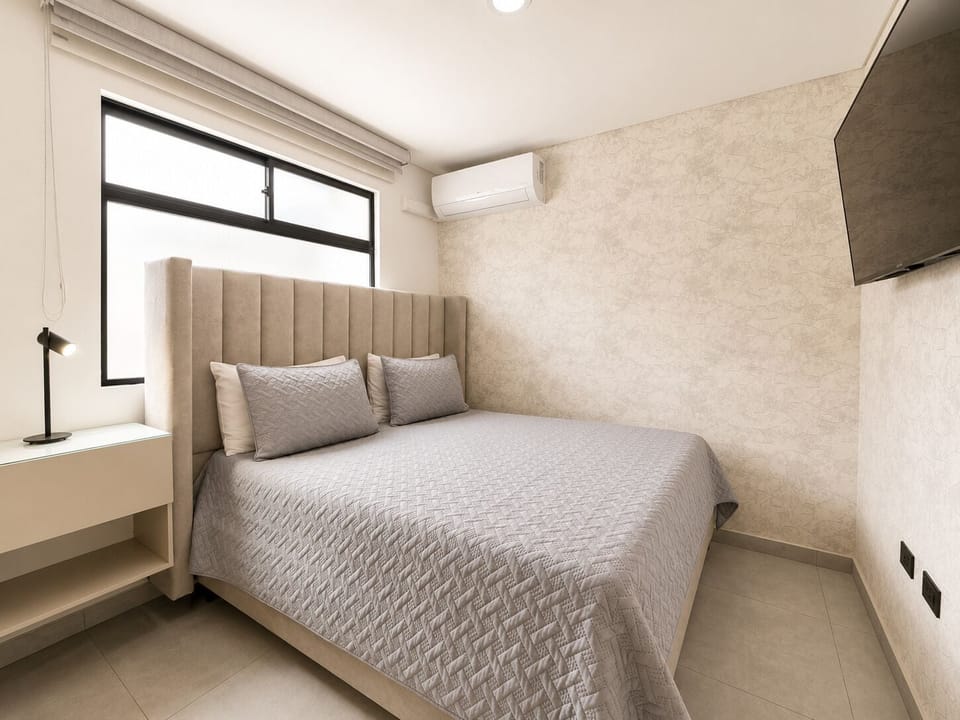 Deluxe Apartment, City View | Blackout drapes, iron/ironing board, free WiFi
