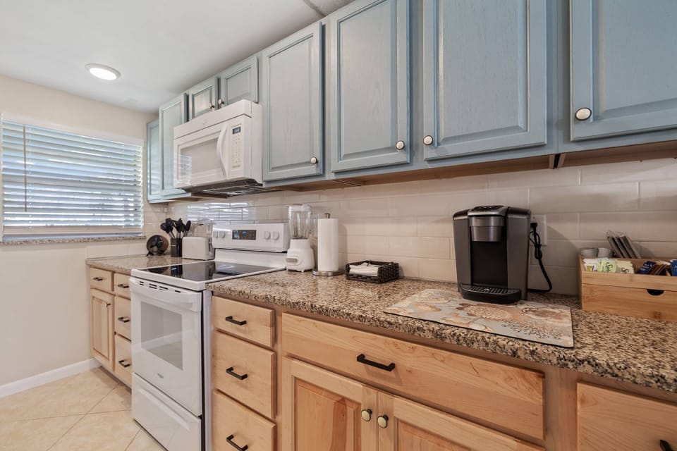 Full Kitchen