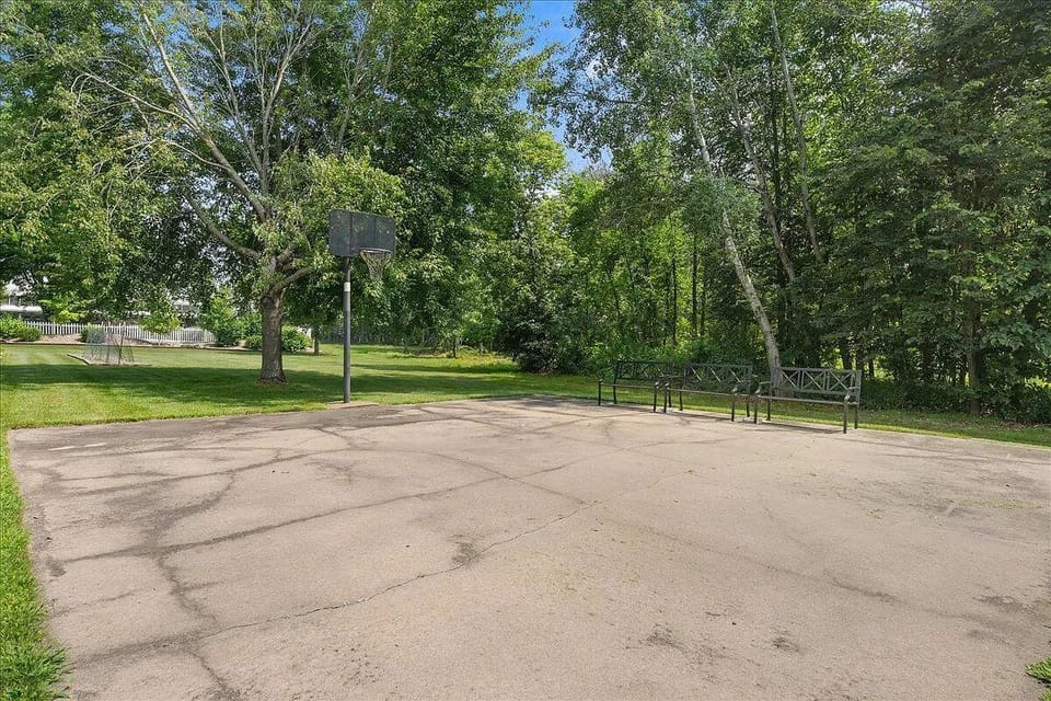 Sport court