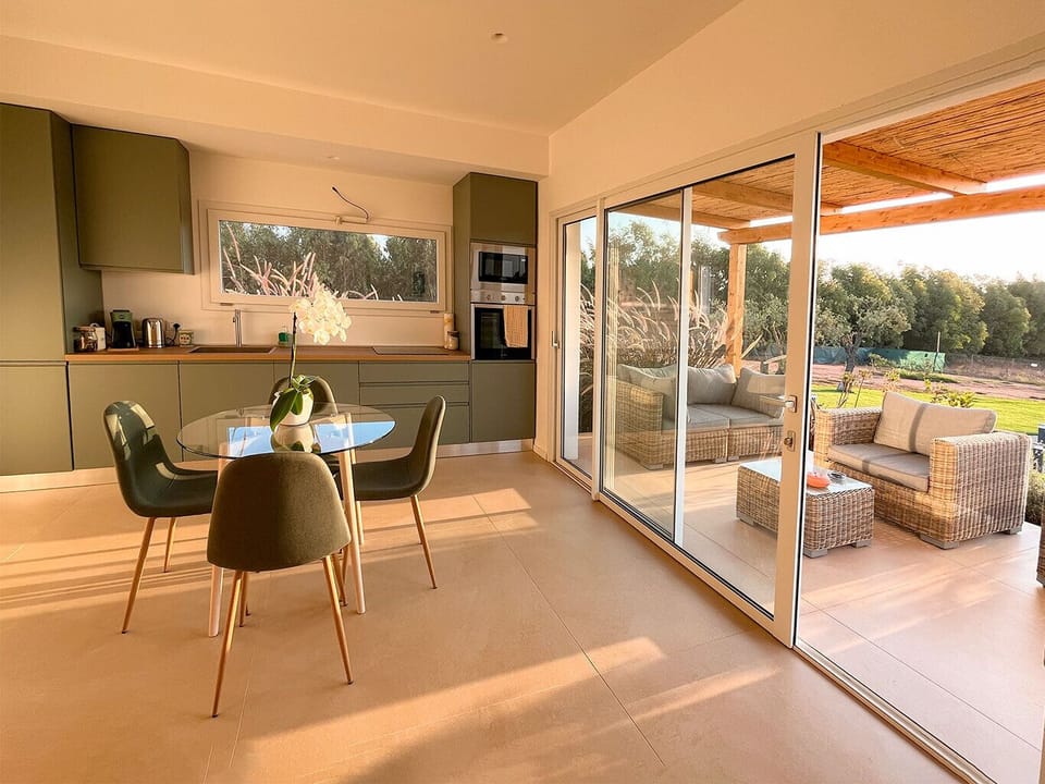 Deluxe Apartment, Private Pool, Garden View | Private kitchen | Full-size fridge, microwave, oven, stovetop