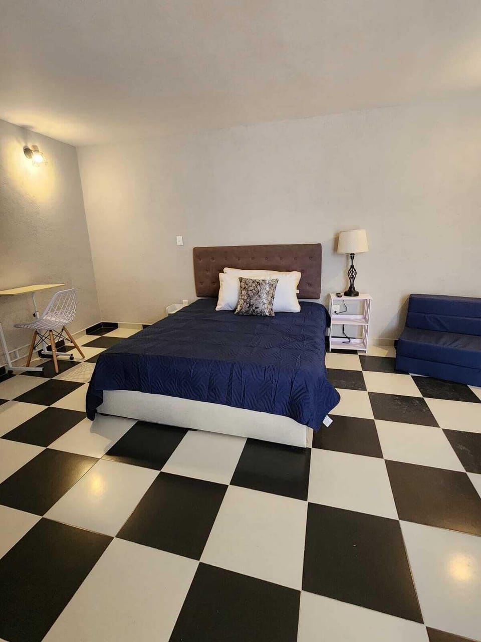 Comfort Double Room | Laptop workspace, free WiFi