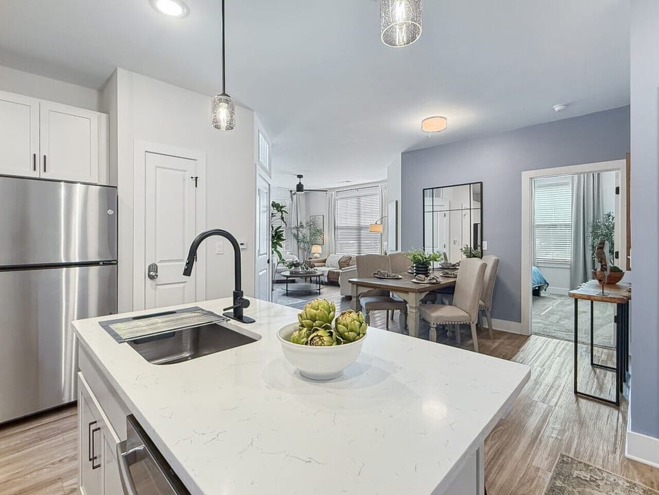 Kitchen to Dining Room
