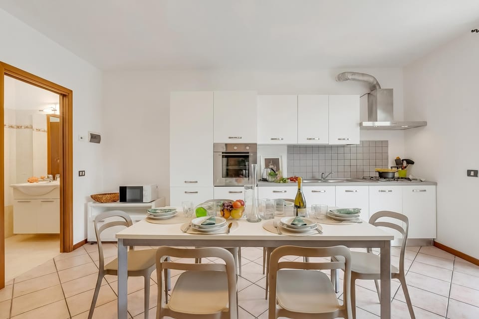 Kitchen and dining area
