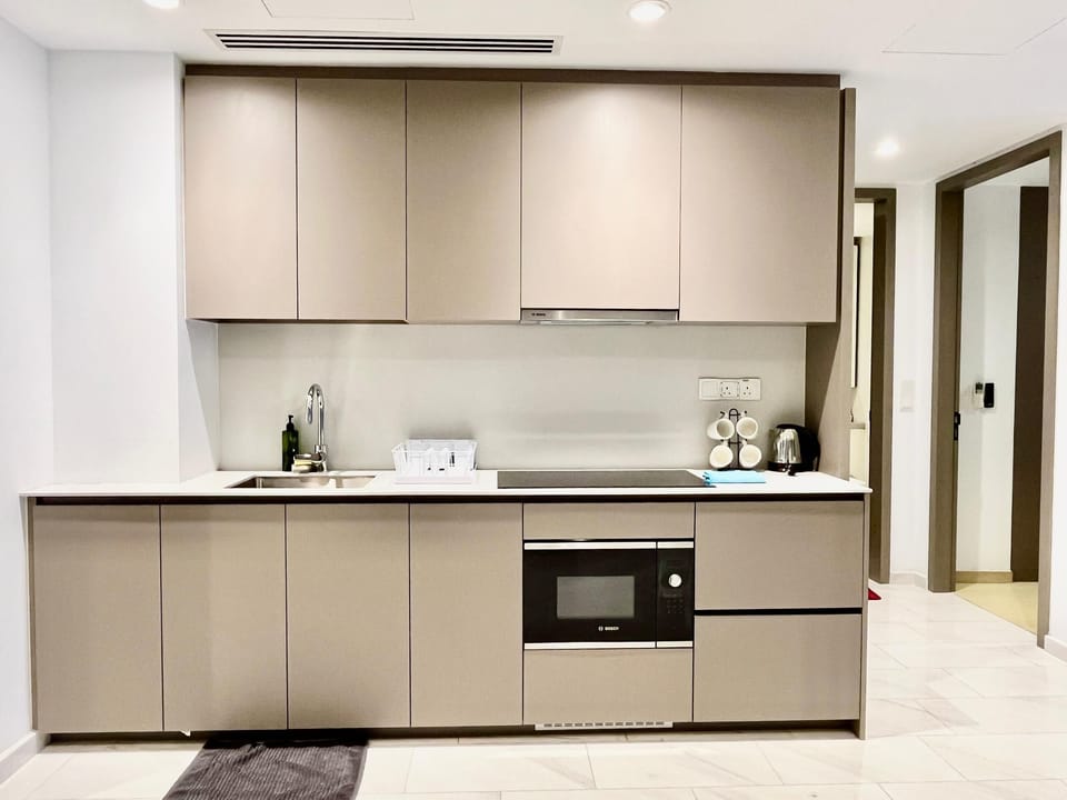 Standard Suite | Private kitchen | Fridge, microwave, stovetop, dishwasher