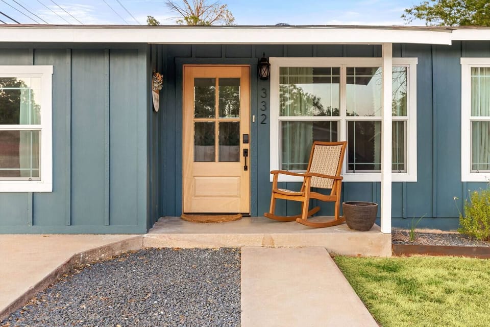 The welcome begins before you even step inside. Settle into the rocking chair, take in the peaceful neighborhood surroundings, and ease into the slower rhythm of a Fredericksburg getaway.