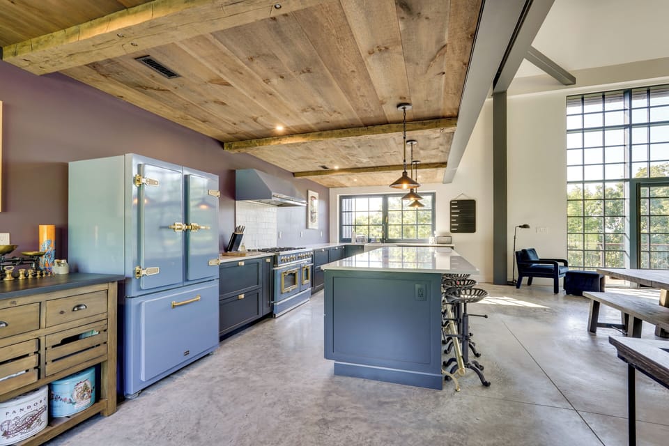 Kitchen | Main Level