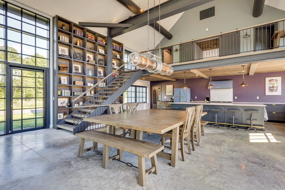 Dining Area | Dishware/Flatware Provided | Main Level