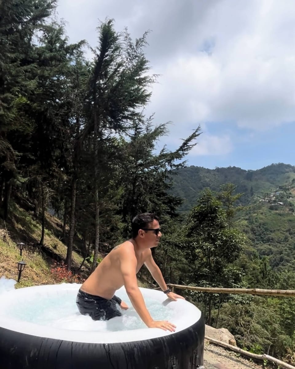 Outdoor spa tub