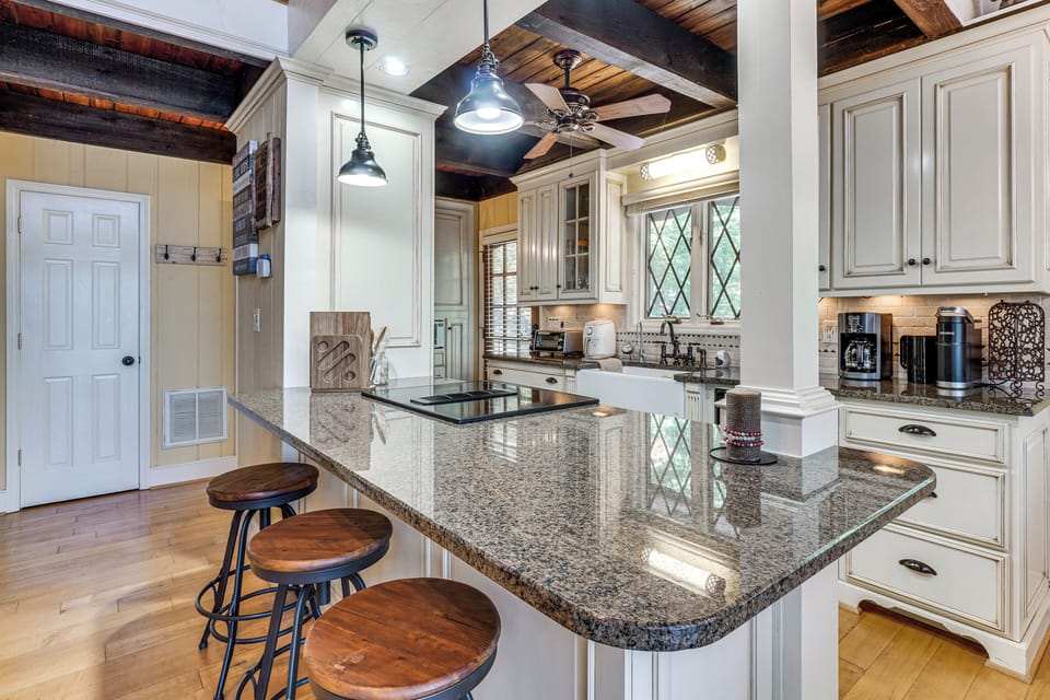 Kitchen | 1st Floor