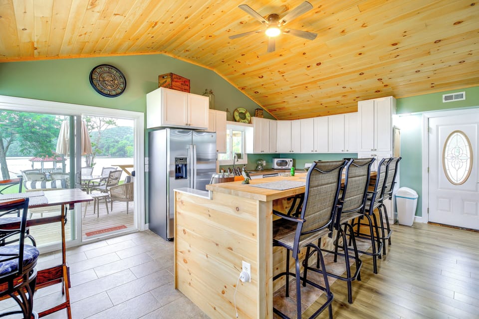Kitchen | Dishwasher