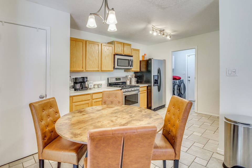 Kitchen | Dining Area