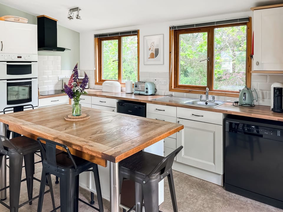 Open plan living space | Torridge Lodge - Bridge Farm Country Stays, Sheepwash