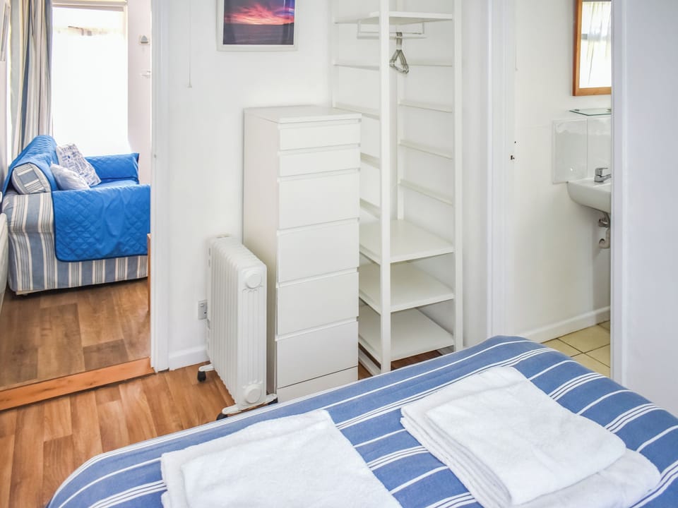 Double bedroom | Ammonite 2 - Golden Acre, Bridport