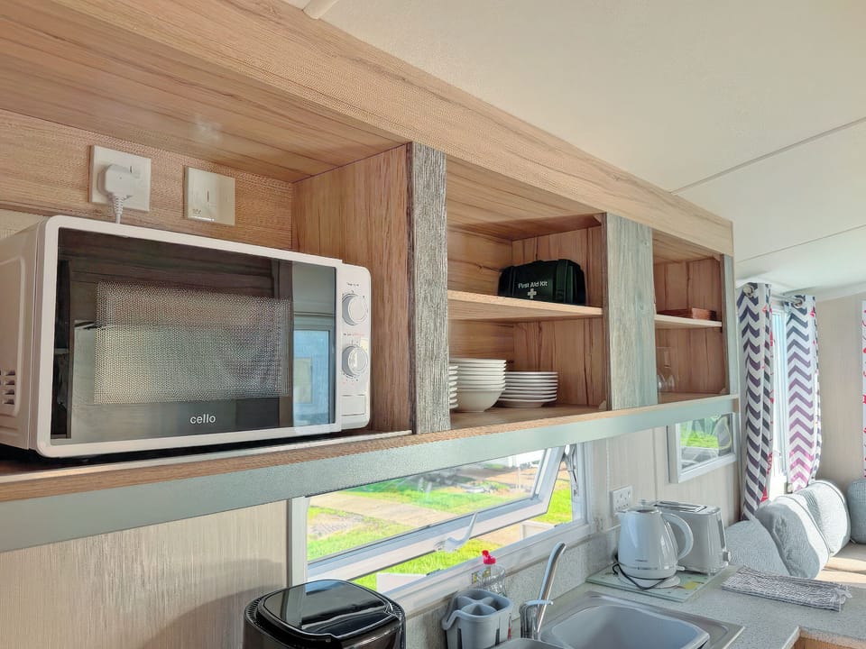 Kitchen area | The Beach Hut - Beach Retreats, Prestatyn