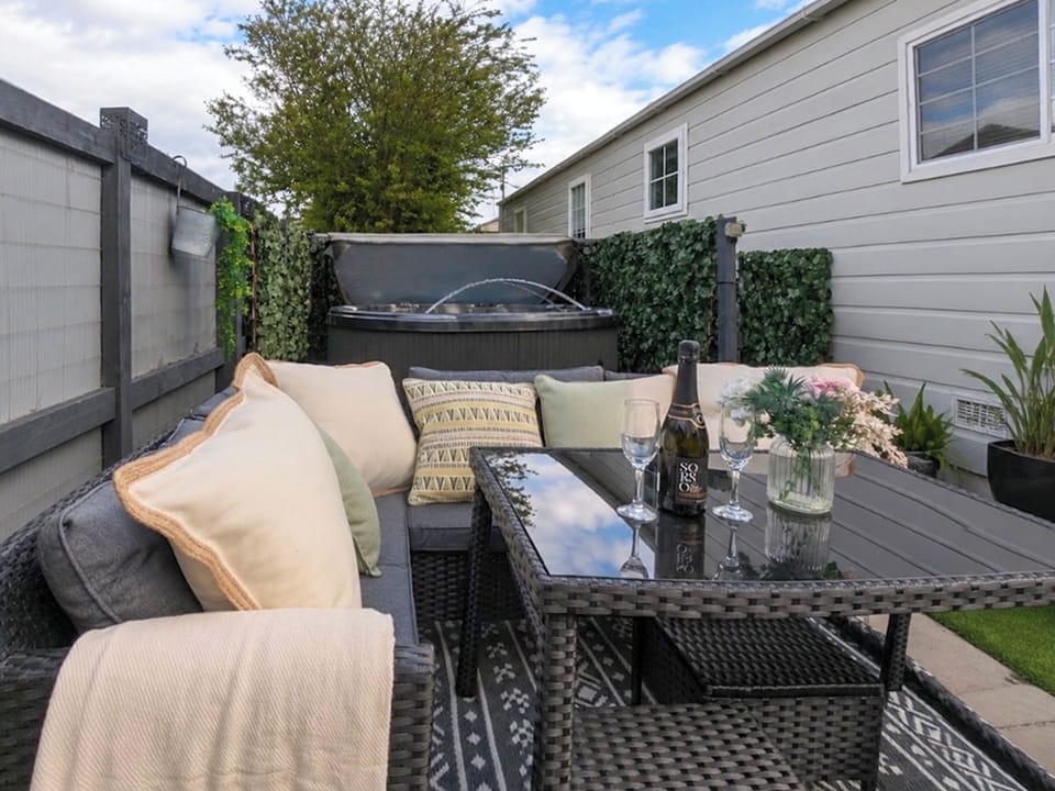Terrace | Sunset Lodge, Morpeth