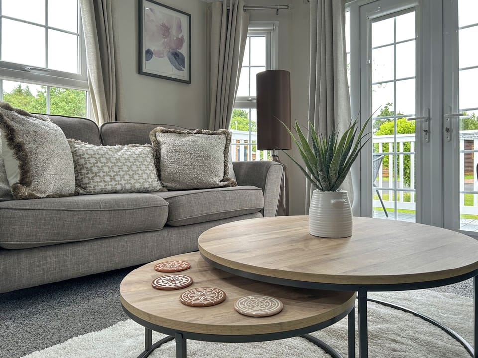 Open plan living space | Sunset Lodge, Morpeth
