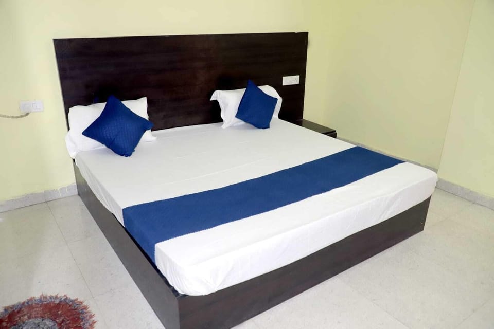 Deluxe Double Room | Free WiFi
