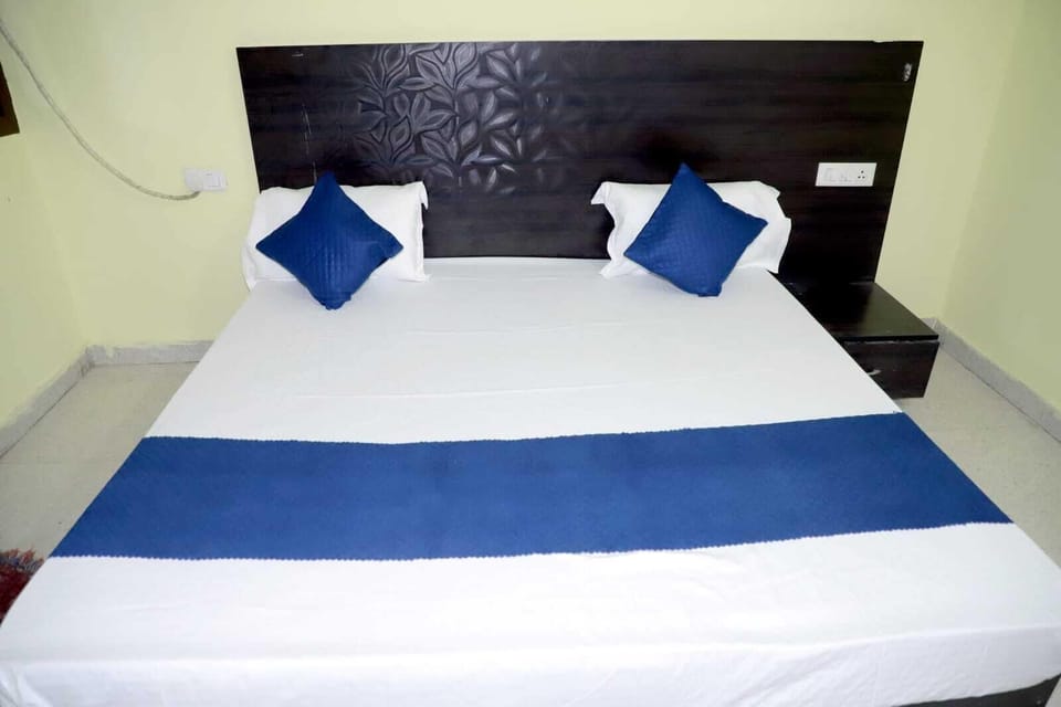 Deluxe Double Room | Free WiFi