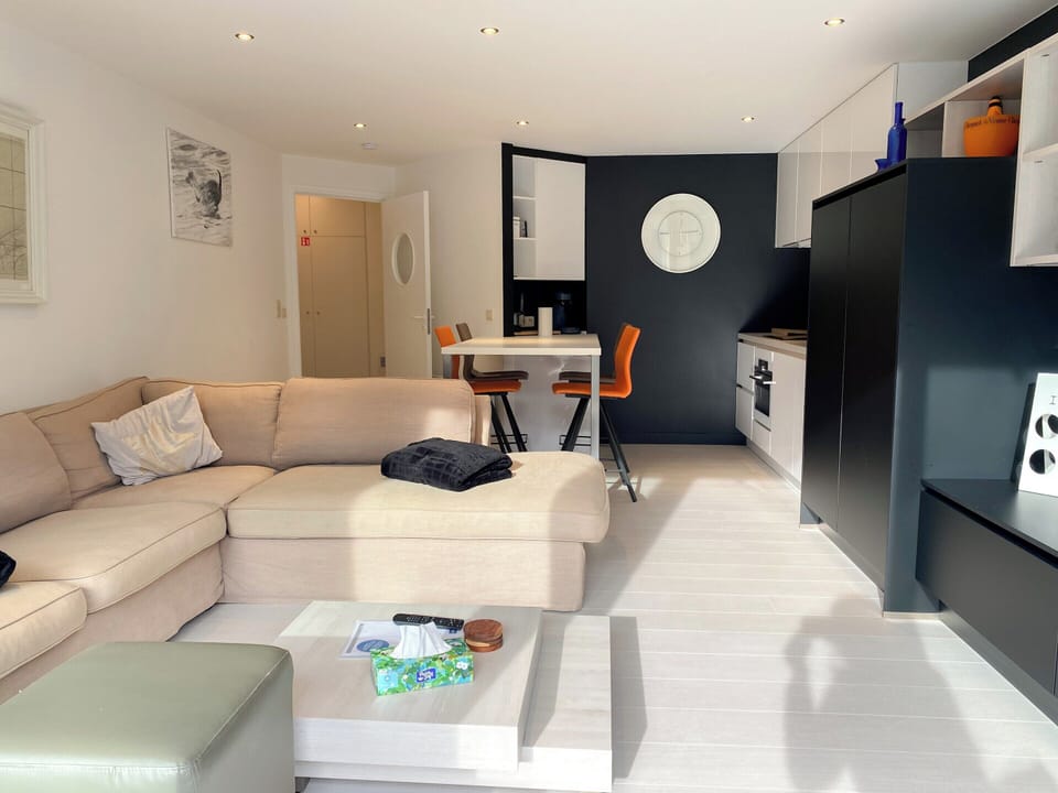 Apartment | Living room