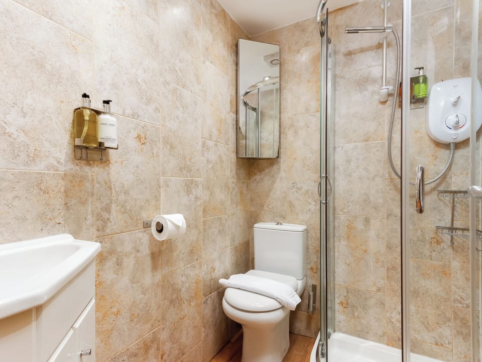 Shower room | BK302 Billow - Berkeley, Blackpool