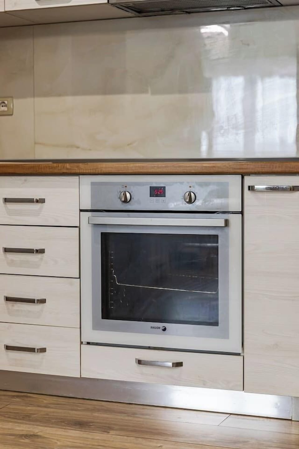 Fully-equipped kitchen details