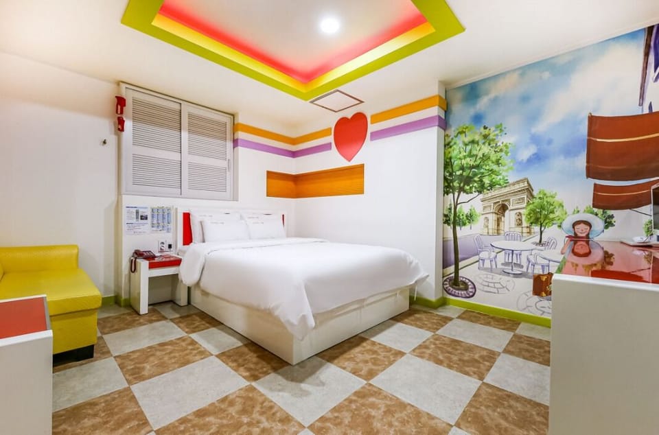 Deluxe Double Room, City View | Desk, laptop workspace, WiFi (free)