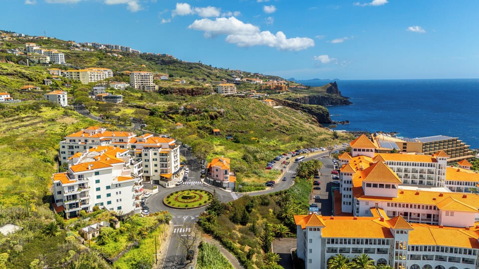 Clifftop retreat with ocean views, steps to beaches and cafes.