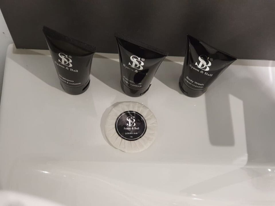 Bathroom amenities