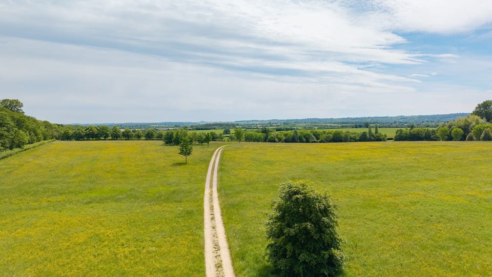 Walk for miles around the grounds or along footpaths and bridle ways to the village of Lower Oddington and Daylesford Farm Shop